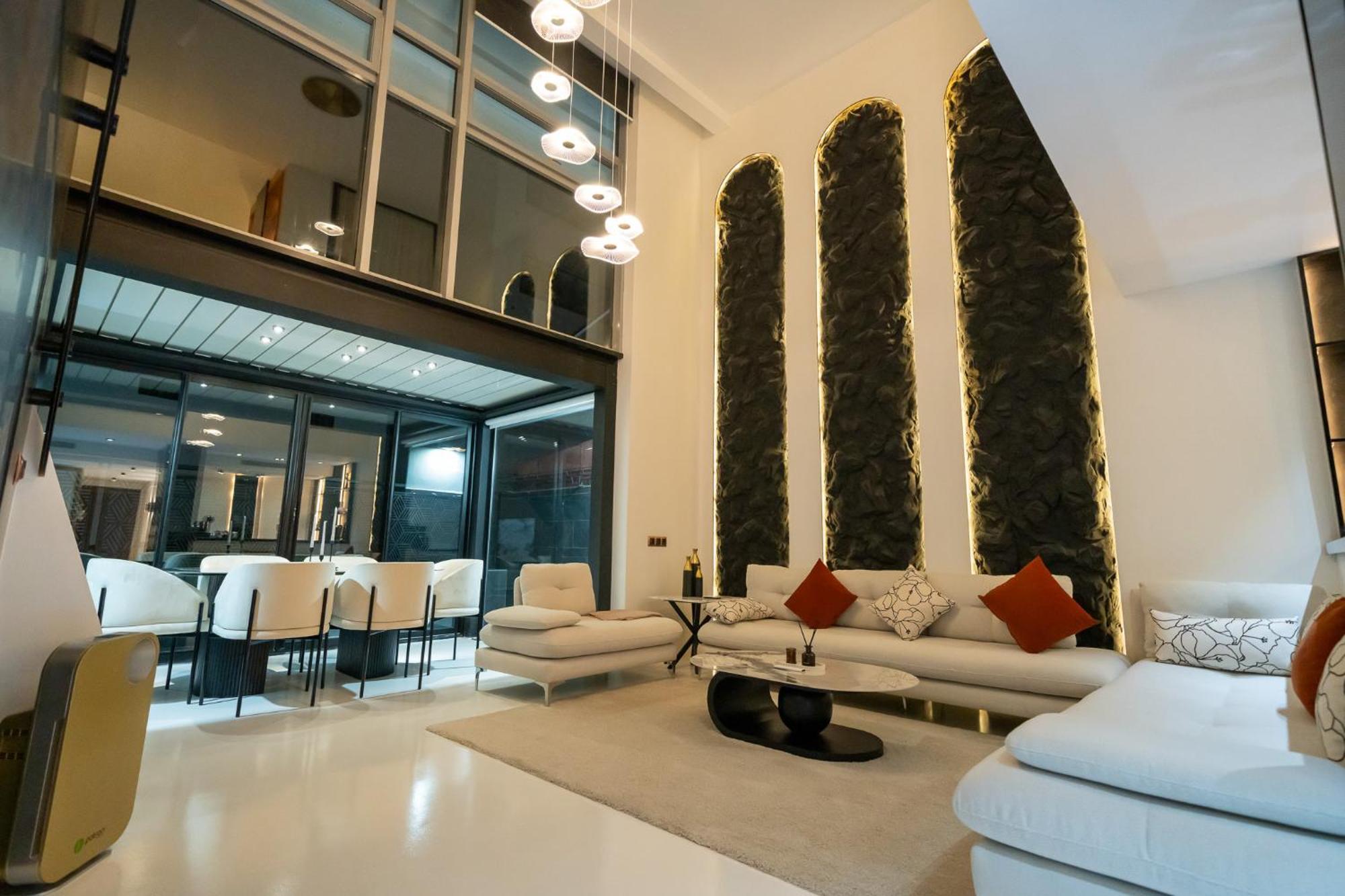 Appartement Ecrin Secret, Duplex Prestige, Proche Corniche & Medina, Piscine, Parking, Wifi, Iptv, Ac Tanger